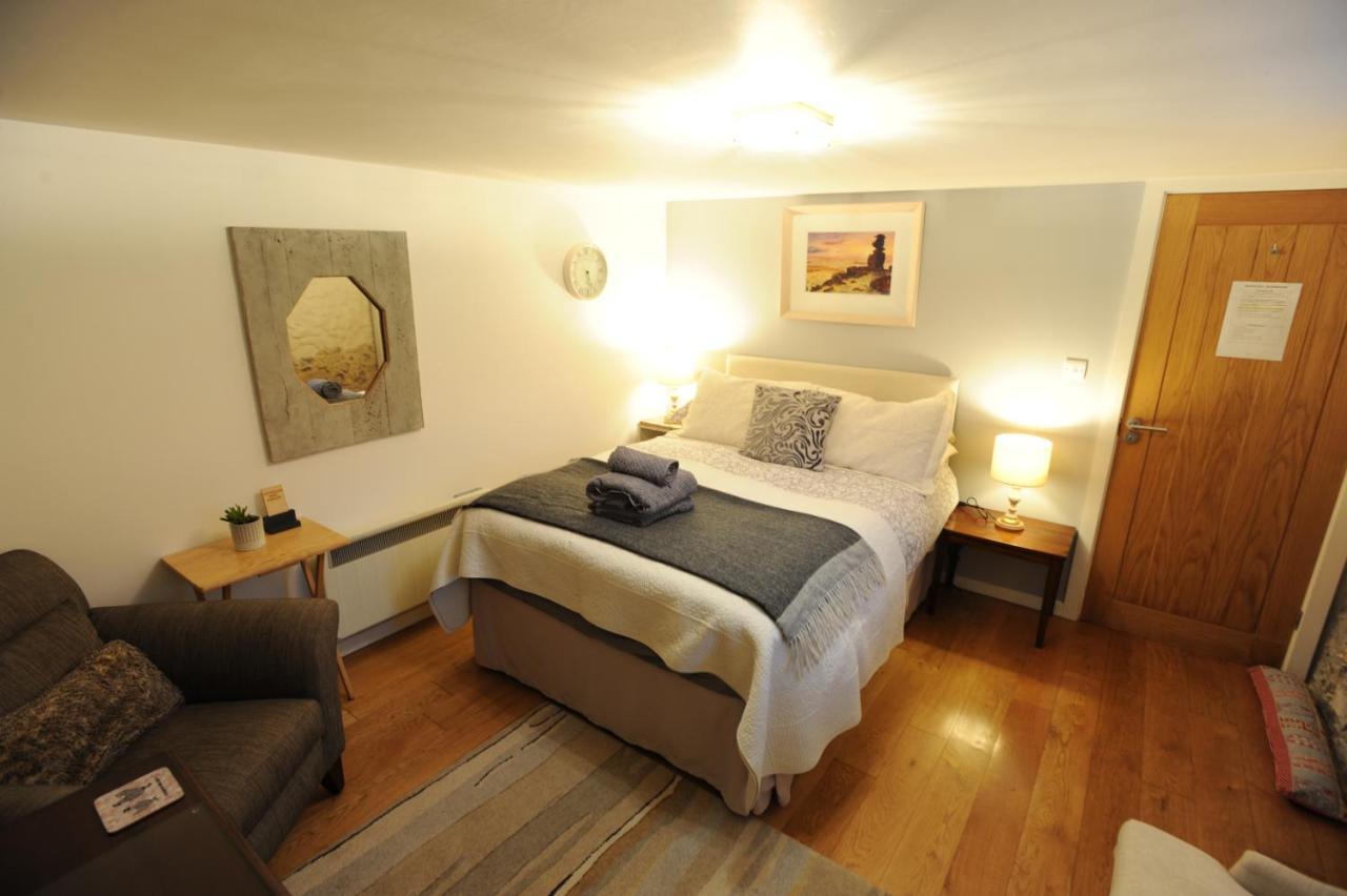 Rose Farm Bed & Breakfast Honiton Exterior photo